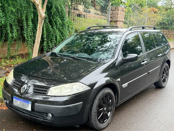 RENAULT MEGANE 2.0 DYNAMIQUE SEDAN 16V GASOLINA 4P AUTOMÁTICO